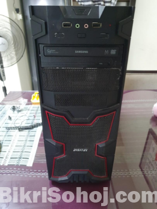 Few day used core i7 desktop pc